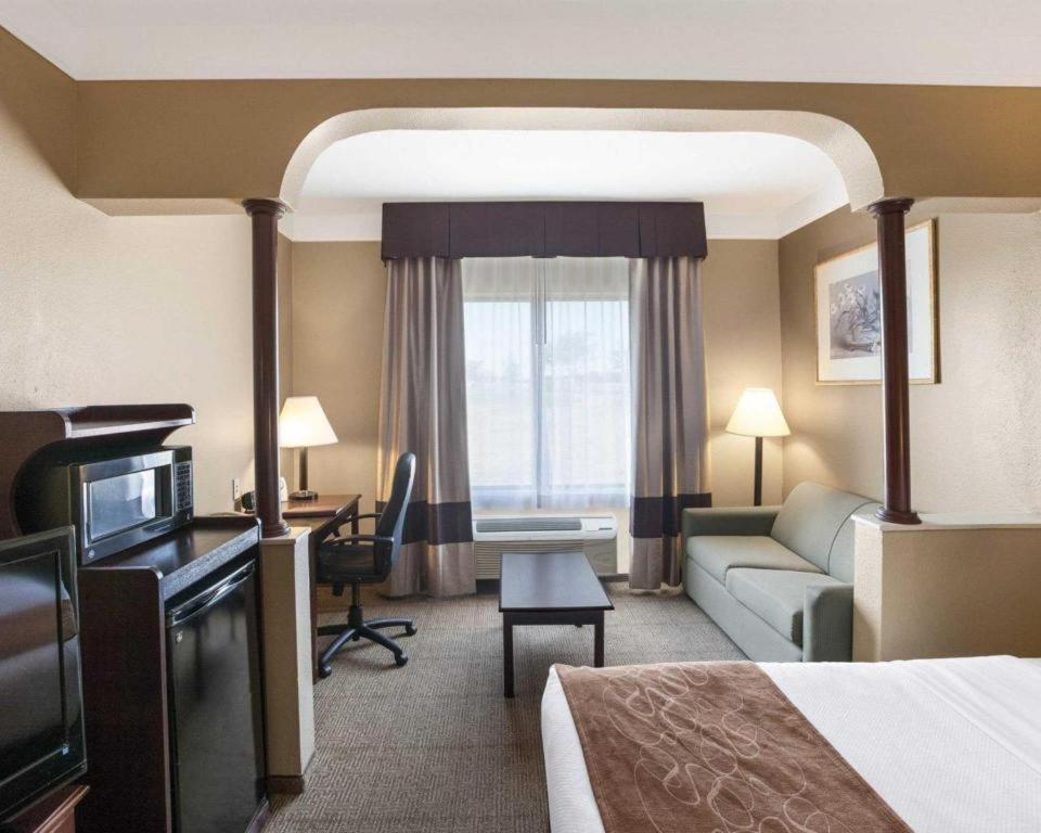 Comfort Suites Plainview Eksteriør bilde