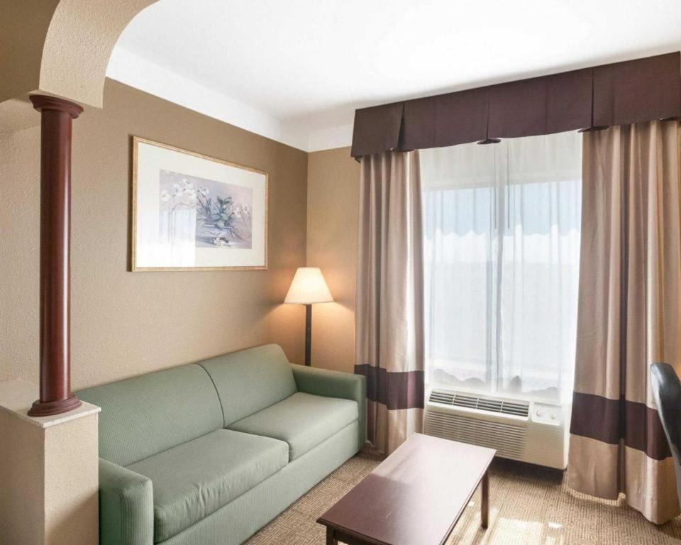 Comfort Suites Plainview Eksteriør bilde
