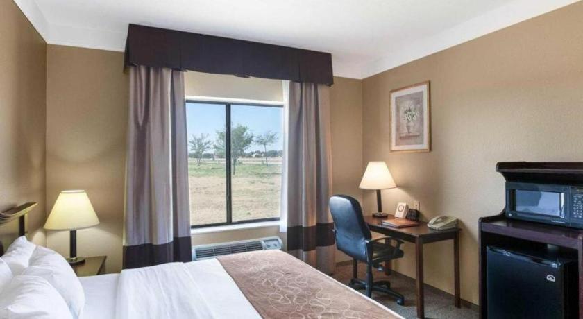 Comfort Suites Plainview Eksteriør bilde